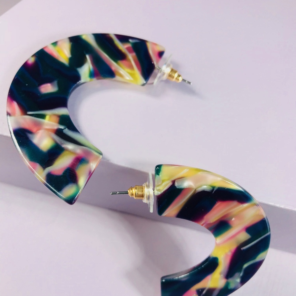 🆑 Blue Tortoise Half Circle Studs - Picture 5 of 7